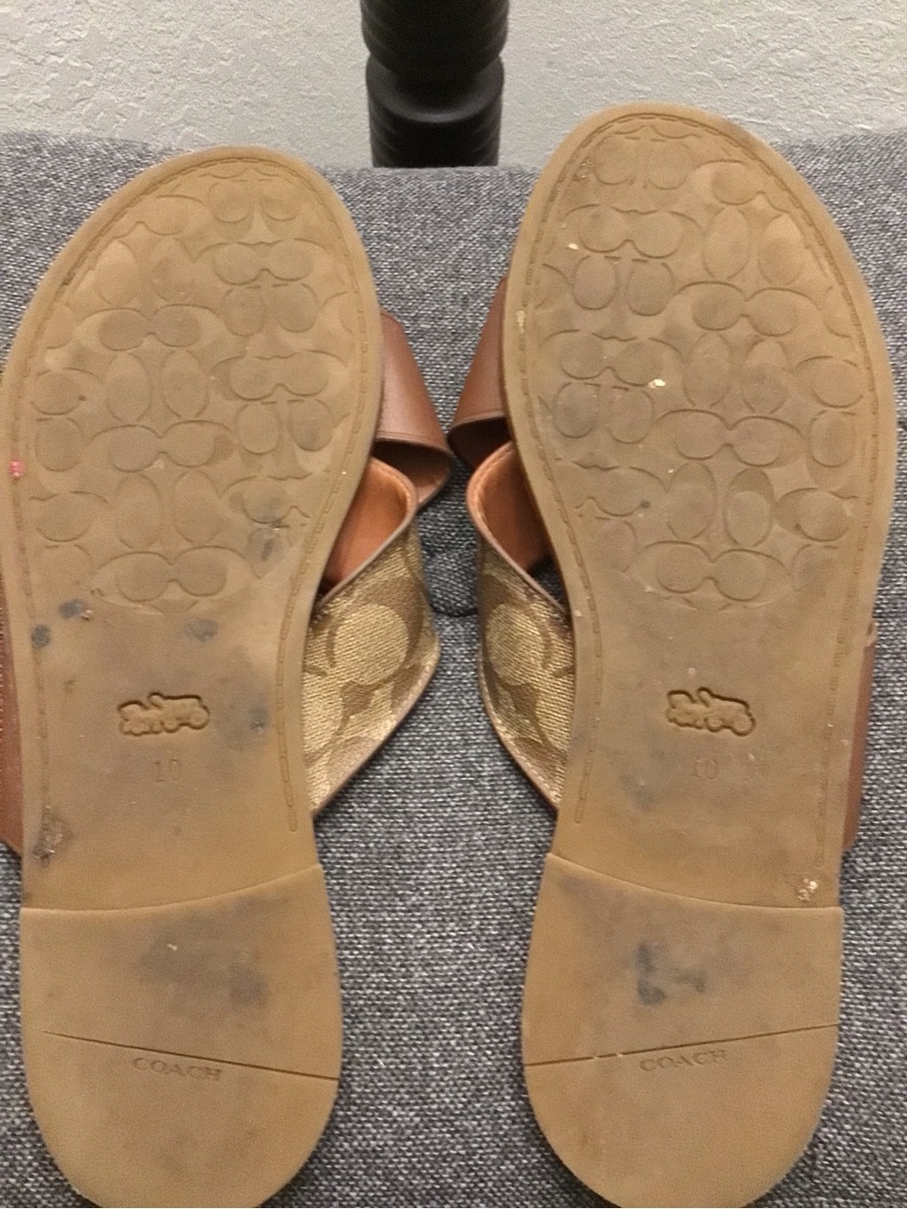 Coach Brown & Tan Signature Crossband Slides - Picture 2 of 3